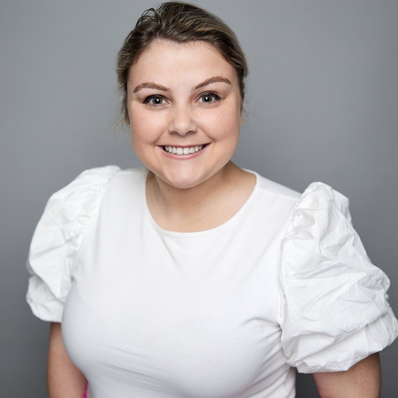 Megan Poole Headshot