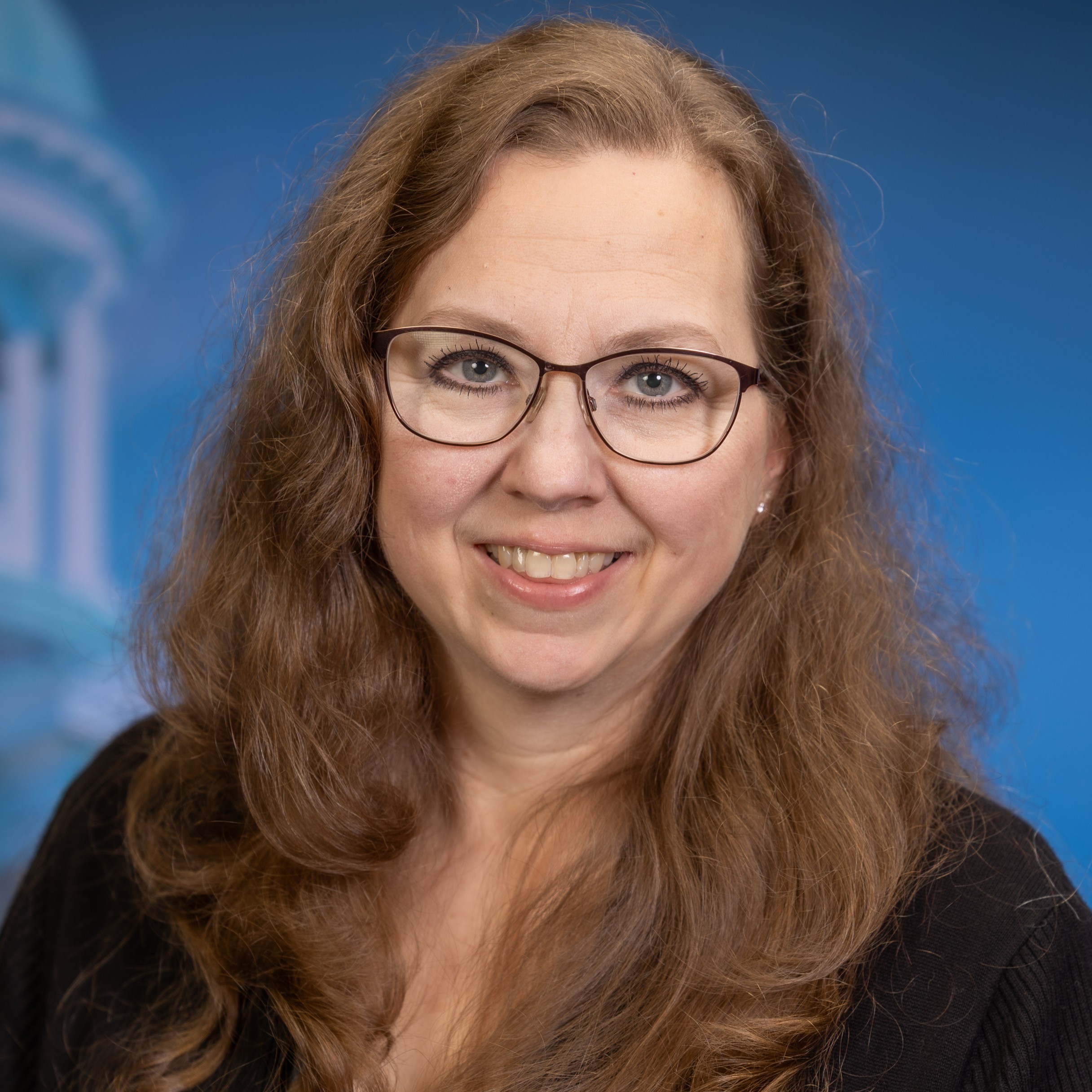 headshot of sherry garrahan